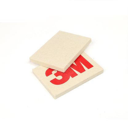 Close-up of the 3M Wool Shrinking Tint Card, highlighting the wool material designed for efficient shrinking of tints and wraps.