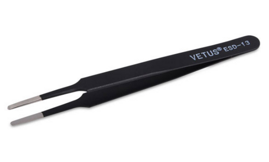 Precision Vetus Tweezers for PPF/Wrap/Graphics in action - close-up. Vetus esd -13
